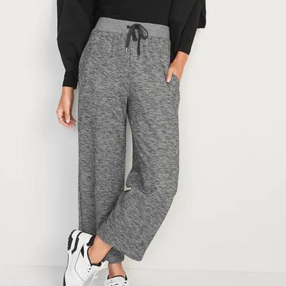 Old Navy High-Waisted Cropped Straight Sweatpants for Women New - Picture 2 of 7